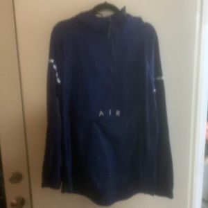 Air max windbreaker